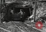 Image mine voiture United States USA, 1925, de la seconde 1 séquences d'archives historiques vidéo 65675066127