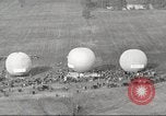 Standbild Balloon race Detroit Michigan USA, 1925, aus Sekunde 28 historischem Filmmaterial Videoclip 65675066197