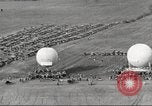 Standbild Balloon race Detroit Michigan USA, 1925, aus Sekunde 36 historischem Filmmaterial Videoclip 65675066197