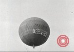 Standbild Balloon race Detroit Michigan USA, 1925, aus Sekunde 50 historischem Filmmaterial Videoclip 65675066197