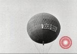 Standbild Balloon race Detroit Michigan USA, 1925, aus Sekunde 53 historischem Filmmaterial Videoclip 65675066197