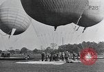 Image ballons levée désactivée United States USA, 1929, de la seconde 24 séquences d'archives historiques vidéo 65675066211