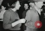 Image des abris souterrains Londres Angleterre Royaume-Uni, 1944, de la seconde 15 séquences d'archives historiques vidéo 65675066217