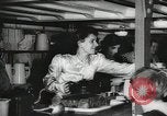 Image des abris souterrains Londres Angleterre Royaume-Uni, 1944, de la seconde 24 séquences d'archives historiques vidéo 65675066217