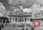 Image Le pape bénit les troupes américaines Cité du Vatican à Rome Italie, 1944, de la seconde 11 séquences d'archives historiques vidéo 65675066219