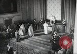 Image Le pape bénit les troupes américaines Cité du Vatican à Rome Italie, 1944, de la seconde 37 séquences d'archives historiques vidéo 65675066219