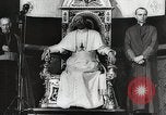 Image Le pape bénit les troupes américaines Cité du Vatican à Rome Italie, 1944, de la seconde 61 séquences d'archives historiques vidéo 65675066219