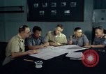 Standbild junk building program Saigon Vietnam, 1965, aus Sekunde 28 historischem Filmmaterial Videoclip 65675066253