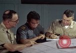 Standbild junk building program Saigon Vietnam, 1965, aus Sekunde 57 historischem Filmmaterial Videoclip 65675066253
