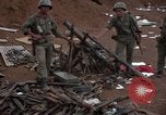 Standbild Viet Cong Angriff Phouc lange Vietnam, 1965, aus Sekunde 23 historischem Filmmaterial Videoclip 65675066254
