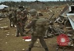 Standbild Viet Cong Angriff Phouc lange Vietnam, 1965, aus Sekunde 56 historischem Filmmaterial Videoclip 65675066254