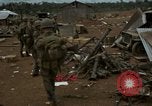 Standbild Viet Cong Angriff Phouc lange Vietnam, 1965, aus Sekunde 57 historischem Filmmaterial Videoclip 65675066254