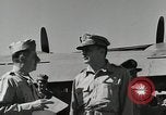 Standbild Douglas MacArthur Buna New Guinea, 1943, aus Sekunde 27 historischem Filmmaterial Videoclip 65675066256