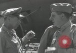 Standbild Douglas MacArthur Buna New Guinea, 1943, aus Sekunde 51 historischem Filmmaterial Videoclip 65675066256