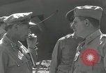 Standbild Douglas MacArthur Buna New Guinea, 1943, aus Sekunde 52 historischem Filmmaterial Videoclip 65675066256