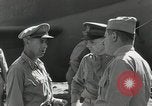 Standbild Douglas MacArthur Buna New Guinea, 1943, aus Sekunde 57 historischem Filmmaterial Videoclip 65675066256