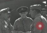 Standbild Douglas MacArthur Buna New Guinea, 1943, aus Sekunde 59 historischem Filmmaterial Videoclip 65675066256