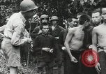 Image prisonniers japonais Buna Nouvelle Guinée, 1943, de la seconde 38 séquences d'archives historiques vidéo 65675066257