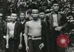Image prisonniers japonais Buna Nouvelle Guinée, 1943, de la seconde 44 séquences d'archives historiques vidéo 65675066257