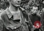 Image prisonniers japonais Buna Nouvelle Guinée, 1943, de la seconde 56 séquences d'archives historiques vidéo 65675066257