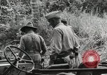 Standbild US General Robert Eichelberger Buna New Guinea, 1943, aus Sekunde 3 historischem Filmmaterial Videoclip 65675066259