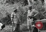 Standbild US General Robert Eichelberger Buna New Guinea, 1943, aus Sekunde 13 historischem Filmmaterial Videoclip 65675066259