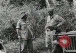 Standbild US General Robert Eichelberger Buna New Guinea, 1943, aus Sekunde 14 historischem Filmmaterial Videoclip 65675066259