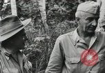 Standbild US General Robert Eichelberger Buna New Guinea, 1943, aus Sekunde 17 historischem Filmmaterial Videoclip 65675066259