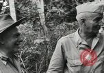 Standbild US General Robert Eichelberger Buna New Guinea, 1943, aus Sekunde 23 historischem Filmmaterial Videoclip 65675066259