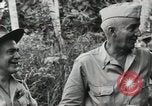 Standbild US General Robert Eichelberger Buna New Guinea, 1943, aus Sekunde 24 historischem Filmmaterial Videoclip 65675066259