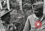 Standbild US General Robert Eichelberger Buna New Guinea, 1943, aus Sekunde 28 historischem Filmmaterial Videoclip 65675066259