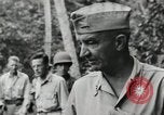 Standbild US General Robert Eichelberger Buna New Guinea, 1943, aus Sekunde 39 historischem Filmmaterial Videoclip 65675066259