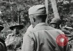 Standbild US General Robert Eichelberger Buna New Guinea, 1943, aus Sekunde 42 historischem Filmmaterial Videoclip 65675066259