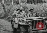 Standbild US General Robert Eichelberger Buna New Guinea, 1943, aus Sekunde 47 historischem Filmmaterial Videoclip 65675066259