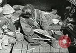 Image les enfants pauvres Chine, 1932, de la seconde 41 séquences d'archives historiques vidéo 65675066264