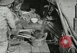 Image les enfants pauvres Chine, 1932, de la seconde 44 séquences d'archives historiques vidéo 65675066264