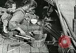 Image les enfants pauvres Chine, 1932, de la seconde 48 séquences d'archives historiques vidéo 65675066264