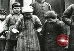 Image les enfants pauvres Chine, 1932, de la seconde 45 séquences d'archives historiques vidéo 65675066265