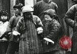 Image les enfants pauvres Chine, 1932, de la seconde 46 séquences d'archives historiques vidéo 65675066265