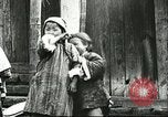 Image les enfants pauvres Chine, 1932, de la seconde 51 séquences d'archives historiques vidéo 65675066265
