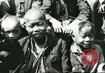 Image les enfants pauvres Chine, 1932, de la seconde 32 séquences d'archives historiques vidéo 65675066266