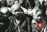 Image les enfants pauvres Chine, 1932, de la seconde 33 séquences d'archives historiques vidéo 65675066266