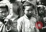 Image les enfants pauvres Chine, 1932, de la seconde 35 séquences d'archives historiques vidéo 65675066266