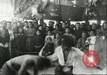 Image les enfants pauvres Chine, 1932, de la seconde 45 séquences d'archives historiques vidéo 65675066266
