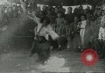 Image les enfants pauvres Chine, 1932, de la seconde 56 séquences d'archives historiques vidéo 65675066266