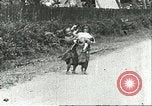 Image les enfants pauvres Chine, 1932, de la seconde 5 séquences d'archives historiques vidéo 65675066267