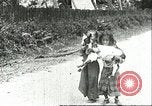 Image les enfants pauvres Chine, 1932, de la seconde 10 séquences d'archives historiques vidéo 65675066267