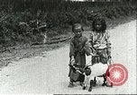 Image les enfants pauvres Chine, 1932, de la seconde 13 séquences d'archives historiques vidéo 65675066267