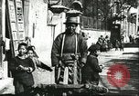 Image les enfants pauvres Chine, 1932, de la seconde 44 séquences d'archives historiques vidéo 65675066267