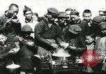 Image les enfants pauvres Chine, 1932, de la seconde 27 séquences d'archives historiques vidéo 65675066268